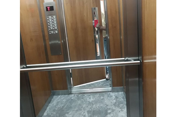 Corrimãos para elevadores