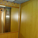 Revestimento de madeira para cabina do elevador